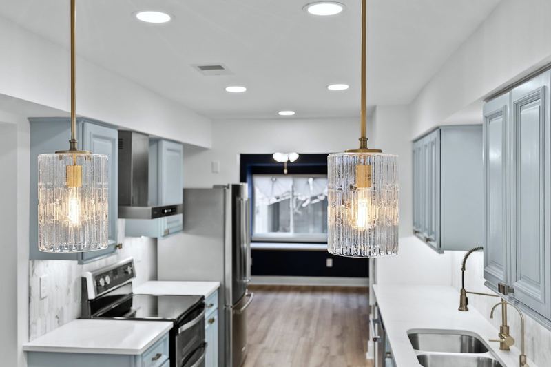 Kitchen pendants